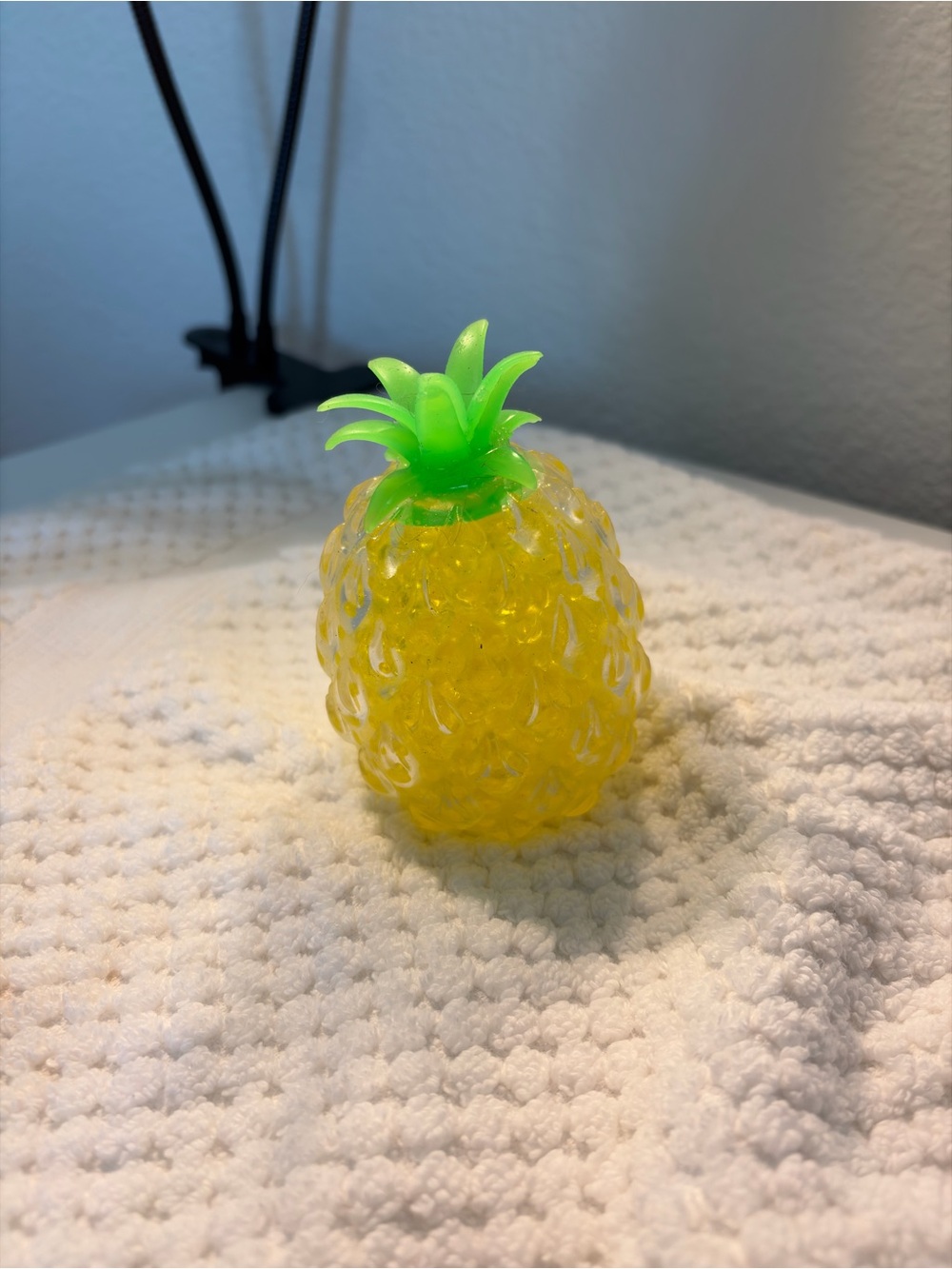 Tropical Pineapple Squishy orby‘s